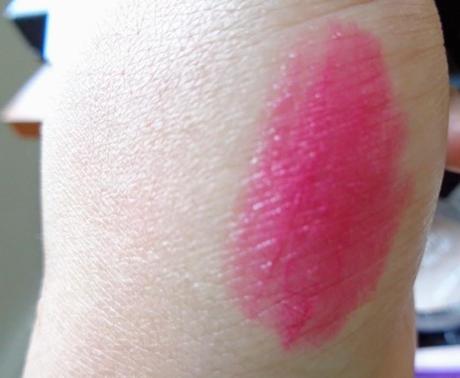 Spring Colors: Avon Ultra Color Rich Moisture Seduction Lipstick in Fuchsia Fever
