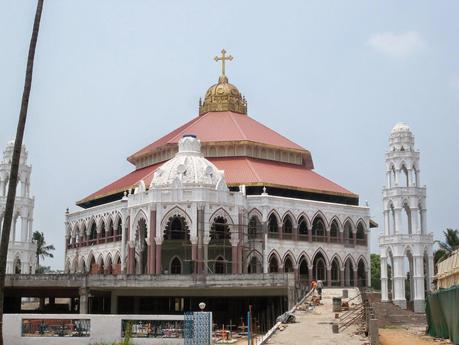 Divine Ambience of Edappally St George Church Divine Ambience of Edappally St George Church