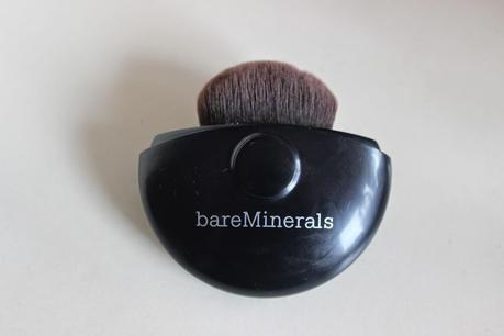REVIEW: bareMinerals Limited Edition 15th Anniversary Mineral Veil Finishing Powder