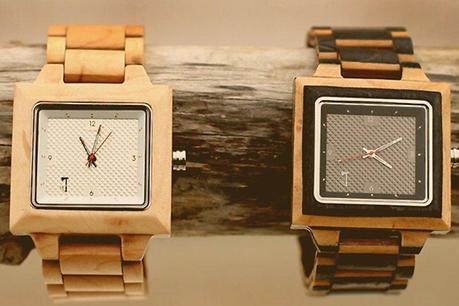 The Rise of Wood: 6 Awesome Accessories  