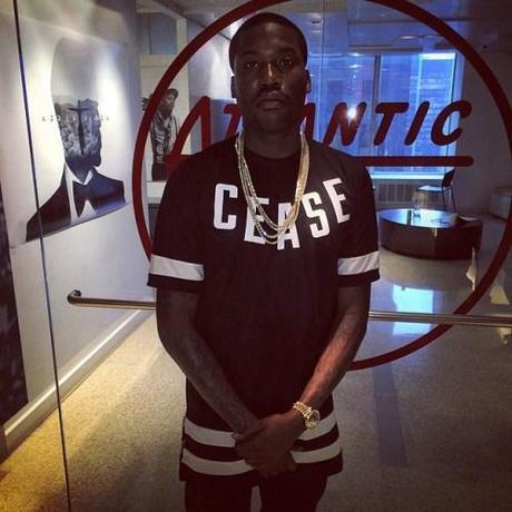 @MeekMill Previews Tracklist For Upcoming Album “Dreams Worth More Than Money” + #Rebel’sOpinion! 10369543_288655707960379_1635648356_n