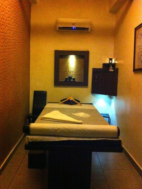 Experiencing the Lightening Facial with Ocean Mist Mask at Four Fountains Spa