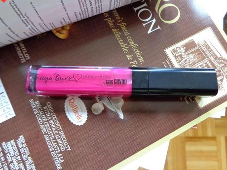 Spring Colors: Tanya Burr Lip Gloss in Exotic Island