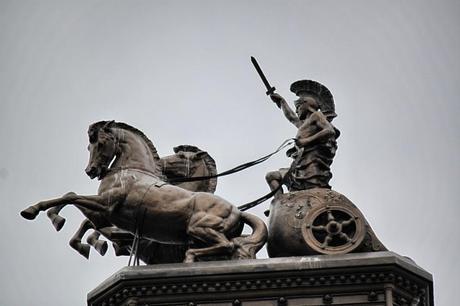 In & Around London: Swords