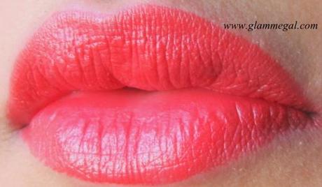 colorbar matte lipstick hot hot hot review and swatches