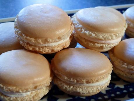 Vanilla Macaroons - Recipe and Macaroon Mat Vanilla Macaroons - Recipe and Macaroon Mat