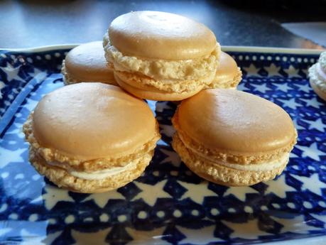 Vanilla Macaroons - Recipe and Macaroon Mat