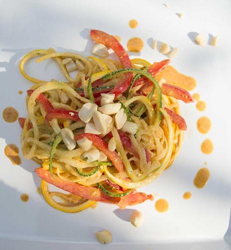 Courgette Noodles with Spicy Peanut Sauce