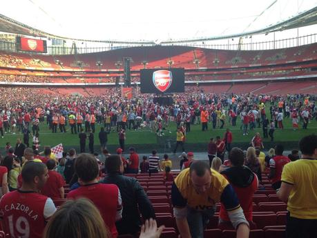 Pitch Invasion at The Emirates when Arsenal win FA Cup