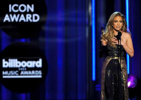 Jennifer Lopez Billboard Icon Award