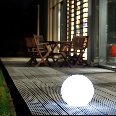 Ball Light by Sophie Ruhland