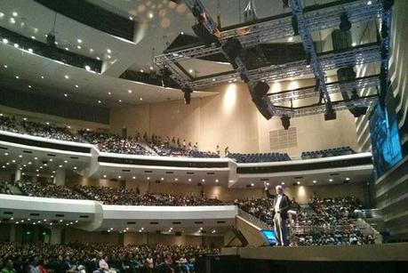 Raised to Run - Dr. Ravi Zacharias in Manila