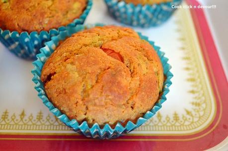 Eggless spicy cheddar muffin recipe | how to make spicy vegetables-cheddar muffins