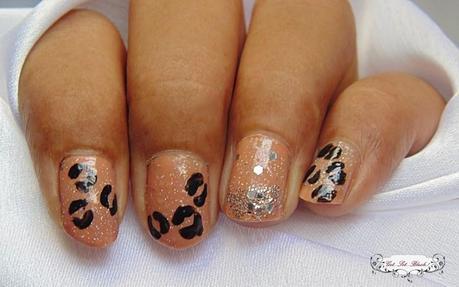 Animal Print Shimmery Nude Nails