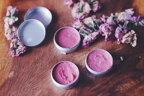 homemade lipbalm- honey, rose & greentea