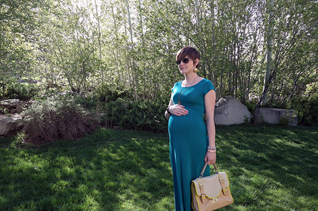 how to survive pregnancy in style (and without maternity clothes)