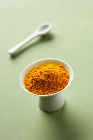 turmeric mask prevents wrinkles