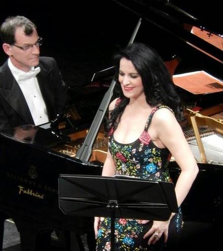 More PHOTOS from the recital in Milan on May 16