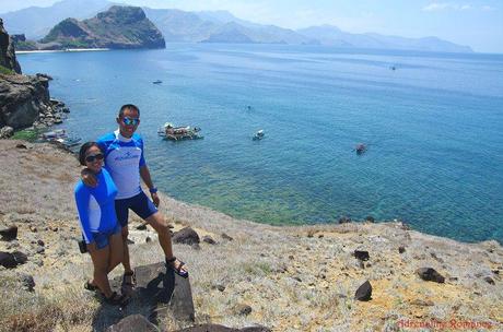 Island Hopping in Capones Island and Annawangin Cove in Zambales