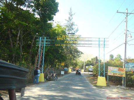 Island Hopping in Capones Island and Annawangin Cove in Zambales