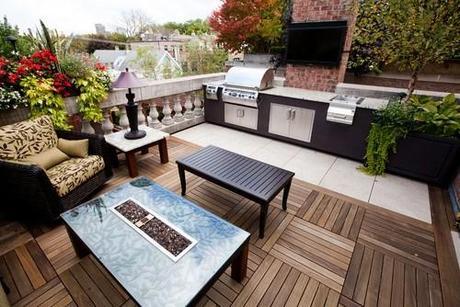 Transitional Deck by Lake Forest Decks, Patios & Outdoor Enclosures Chicago Green Design Inc.