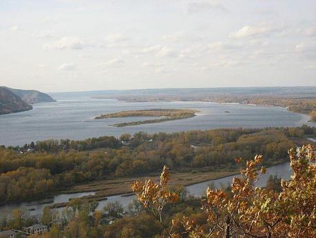 American Kayakers Paddling Volga River Source-to-Sea