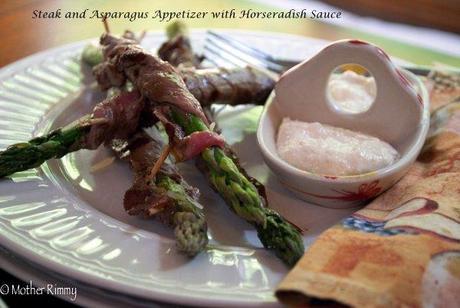 Garlicky Asparagus and Beef Appetizers