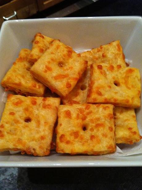 Homemade Cheez-its