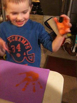 Explore Art Projects: Complementary Hand Prints/ Thankful Tree