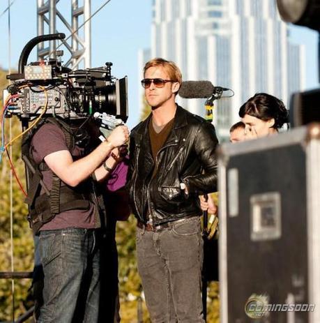 Ryan Gosling and Rooney Mara on the set of their new movie Lawless Terrence Malick film Lawless 550x554 FUN FUN FUN FEST 2011 [AWARDS]