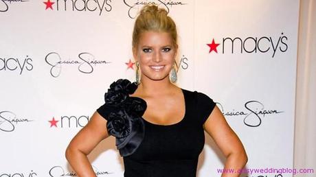 Jessica Simpson confirms pregnancy at last!