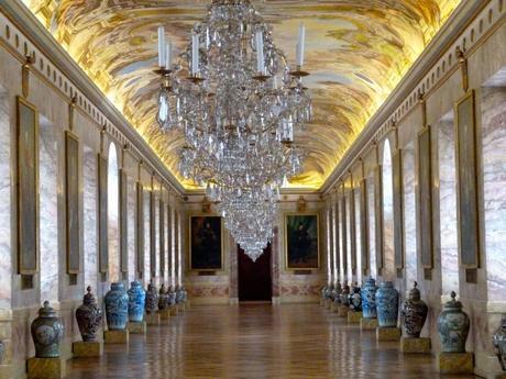 schloss ludwigsburg hallway