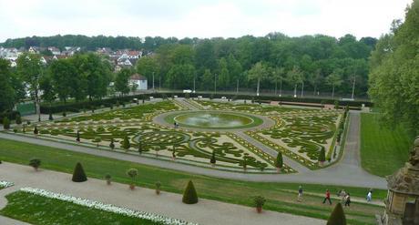 schloss ludwigsburg grounds