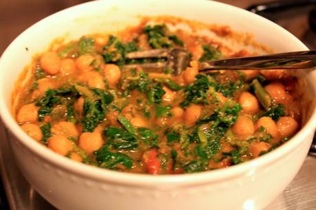 Easy Indian Meal: Channa and Saag Curry