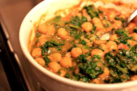 Easy Indian Meal: Channa and Saag Curry