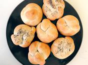 Soft Knotted Rolls