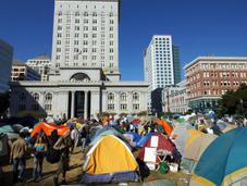 Occupy Oakland Raided Early Morning Eviction; Where Protest?