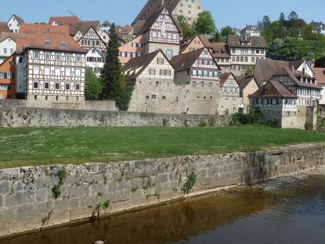 schwaebisch hall houses castle wall