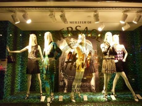 R U READY?
Versace for H&M goes on sale at selected stores tomorrow morning, with a private sale tonight in the Paris Haussmann store. 
xoxo LLM