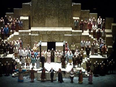 Nabucco: non implora che la vita del suo cor