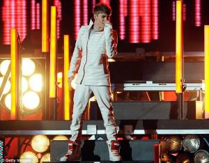 Justin Bieber’s Surprise Appearance at AMAs