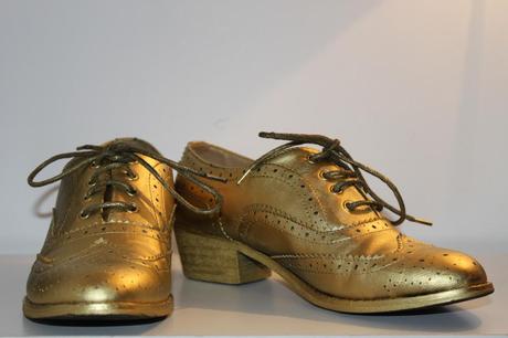 DIY: Gold Brogues