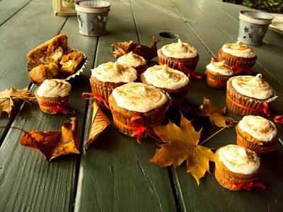 Cream Cheese Filled Pumpkin Cupcakes