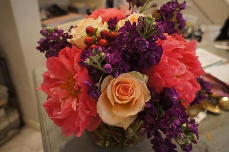 monday one love::a good floral arrangement