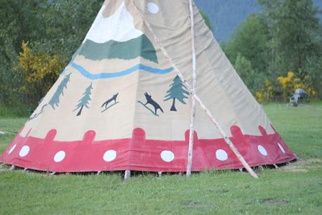 nomadic tipi's and snoqualmie falls...