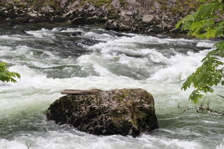 nomadic tipi's and snoqualmie falls...