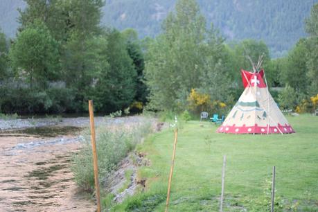 nomadic tipi's and snoqualmie falls...