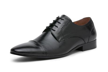 Florsheim Are the Perfect Dress Shoes for a Man on a Budget image Florsheim Are the Perfect Dress Shoes for a Man on a Budget