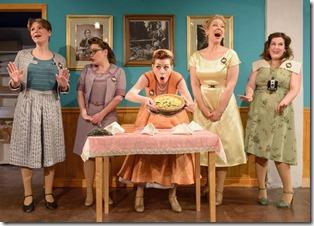 Review: 5 Lesbians Eating a Quiche (The New Colony and Chicago Commercial Collective)