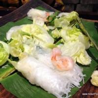 prawn & lettuce rolls